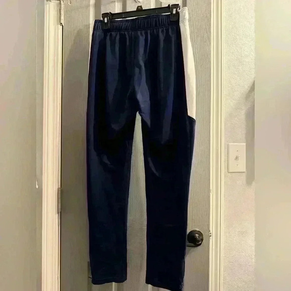 Women’s Under Armour loose knit elastic drawstring waist side pockets Size Med - Picture 2 of 9